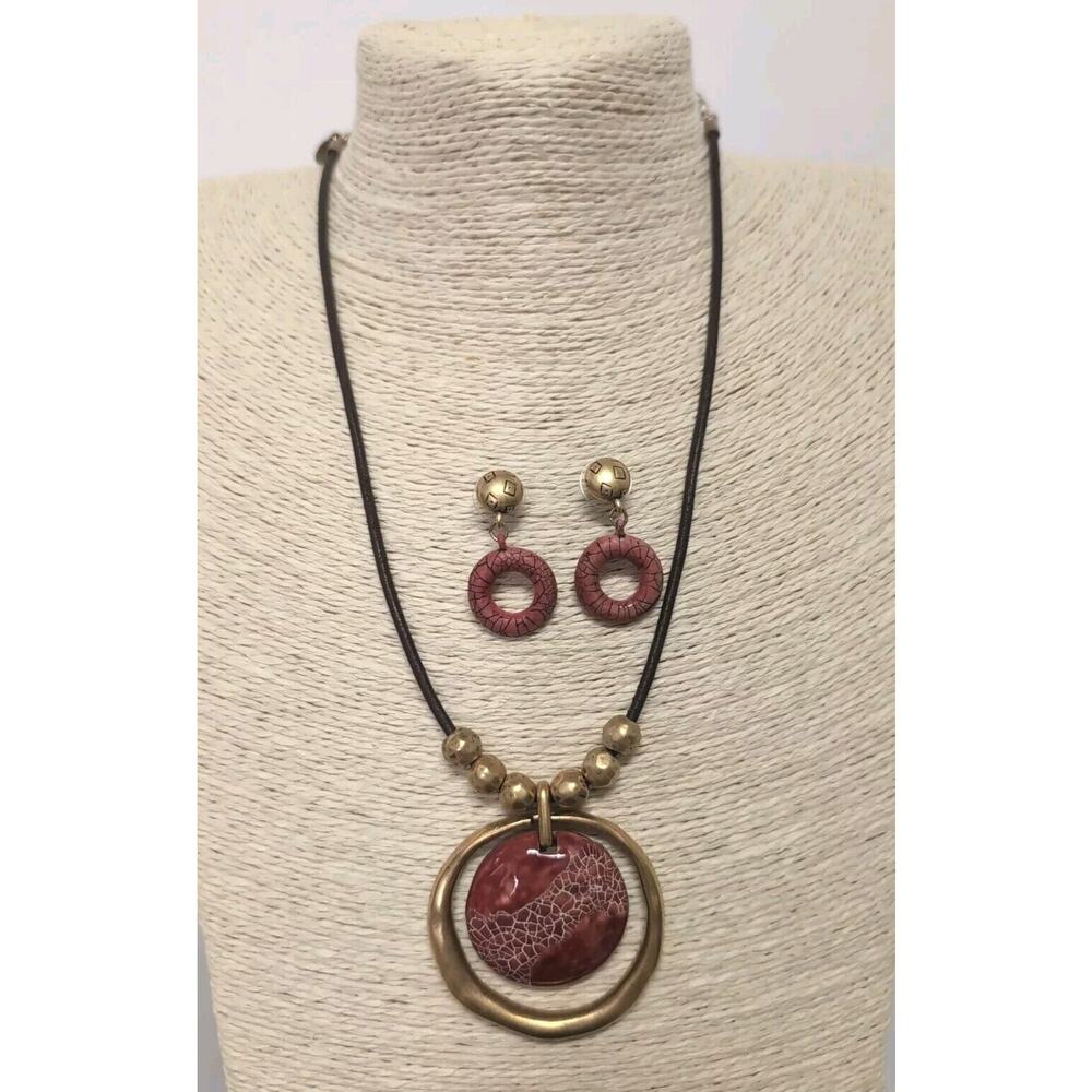 Chicos Vintage Leather Cord Orange/Gold Pendant Necklace With Earrings